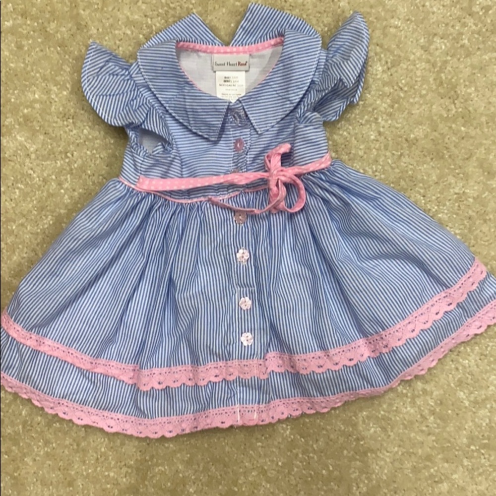 Baby girl’s dress